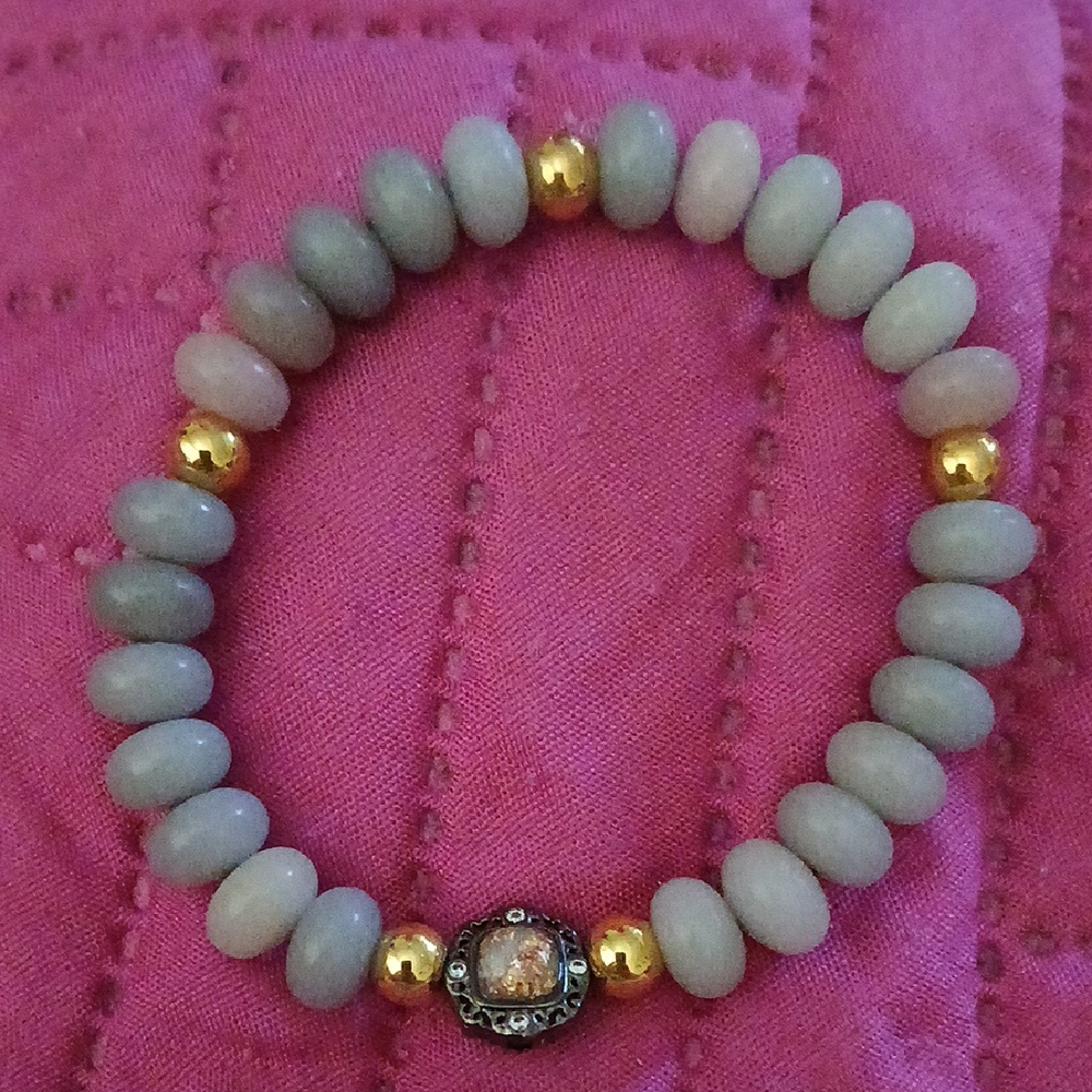 Elegant Gold and Gray Beaded Bracelet